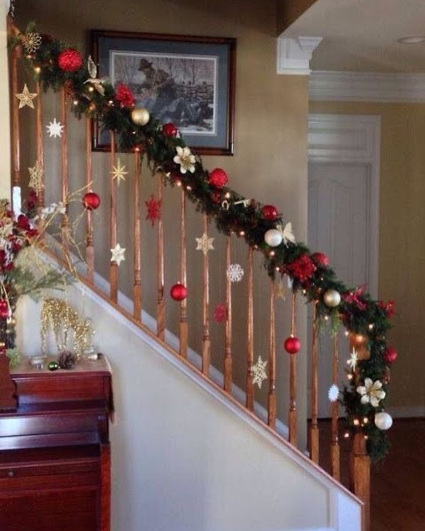 Decoração de Natal na Escada